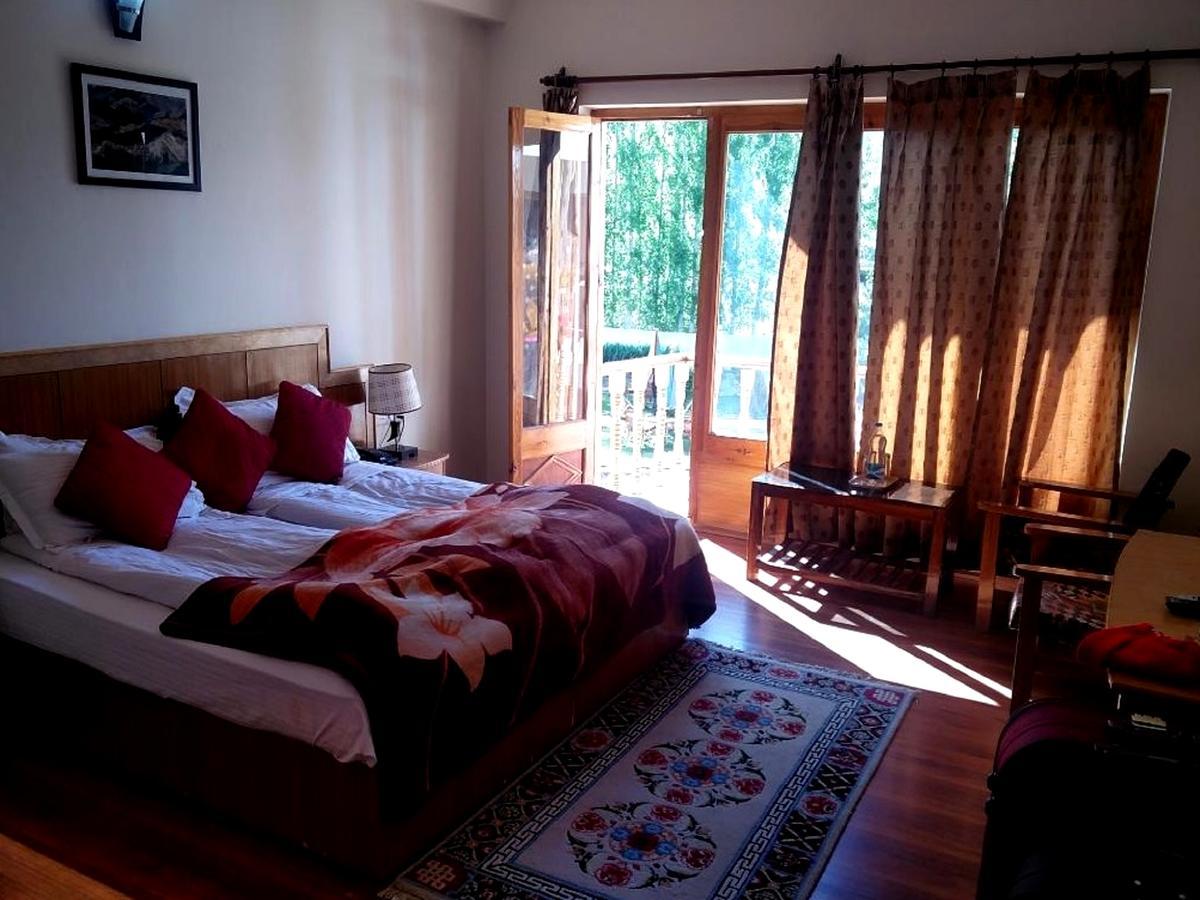 Kidar Hotel Leh Bagian luar foto