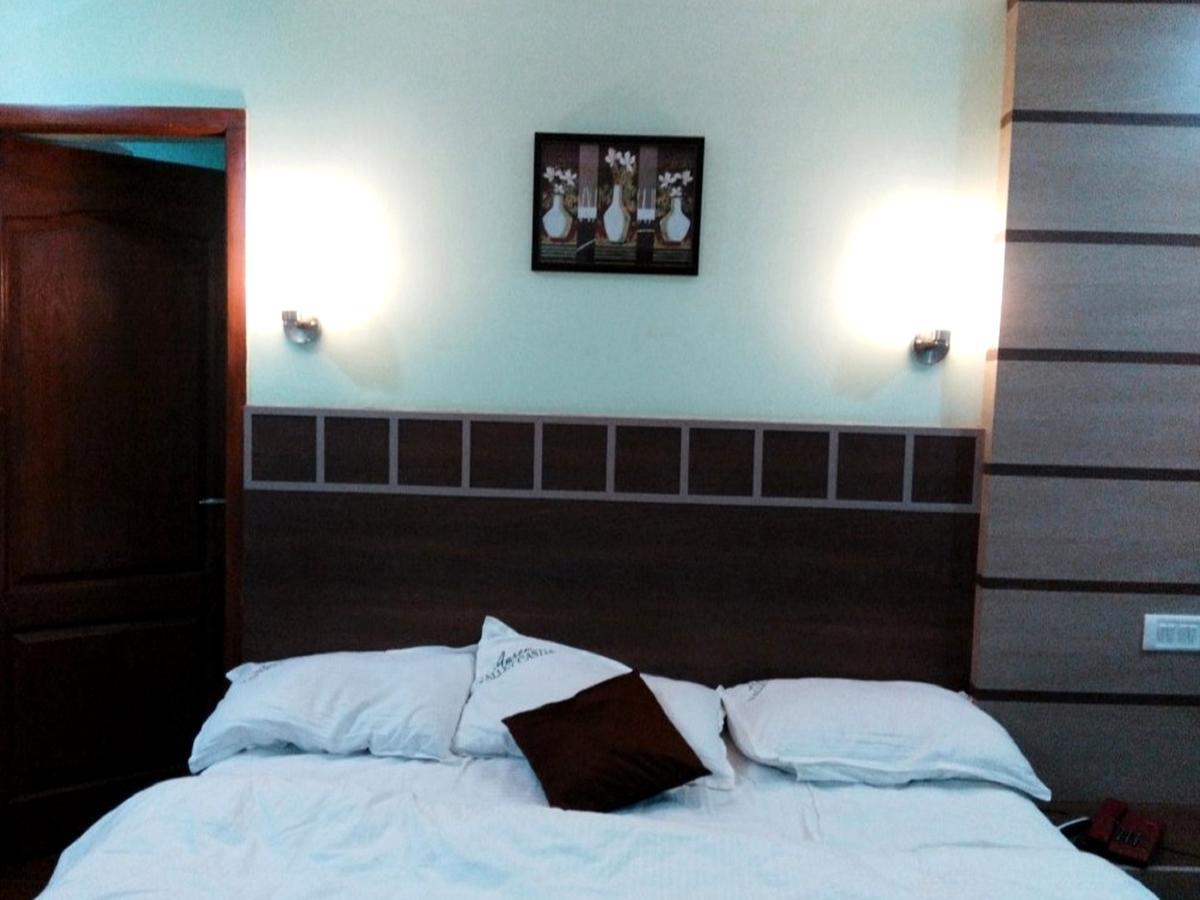 Kidar Hotel Leh Bagian luar foto