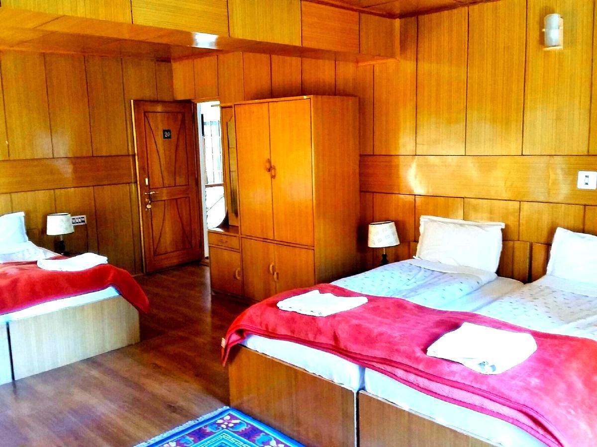 Kidar Hotel Leh Bagian luar foto