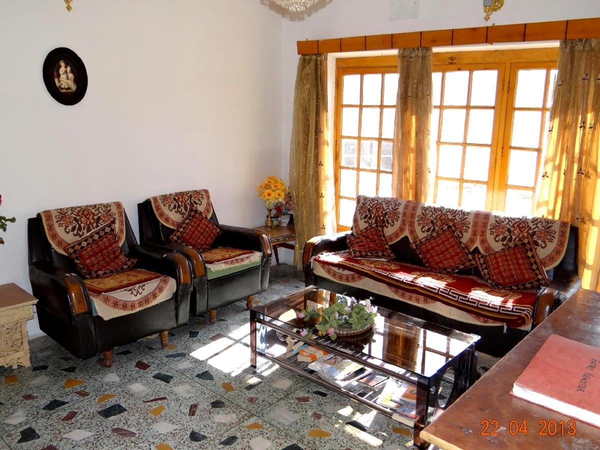 Kidar Hotel Leh Bagian luar foto