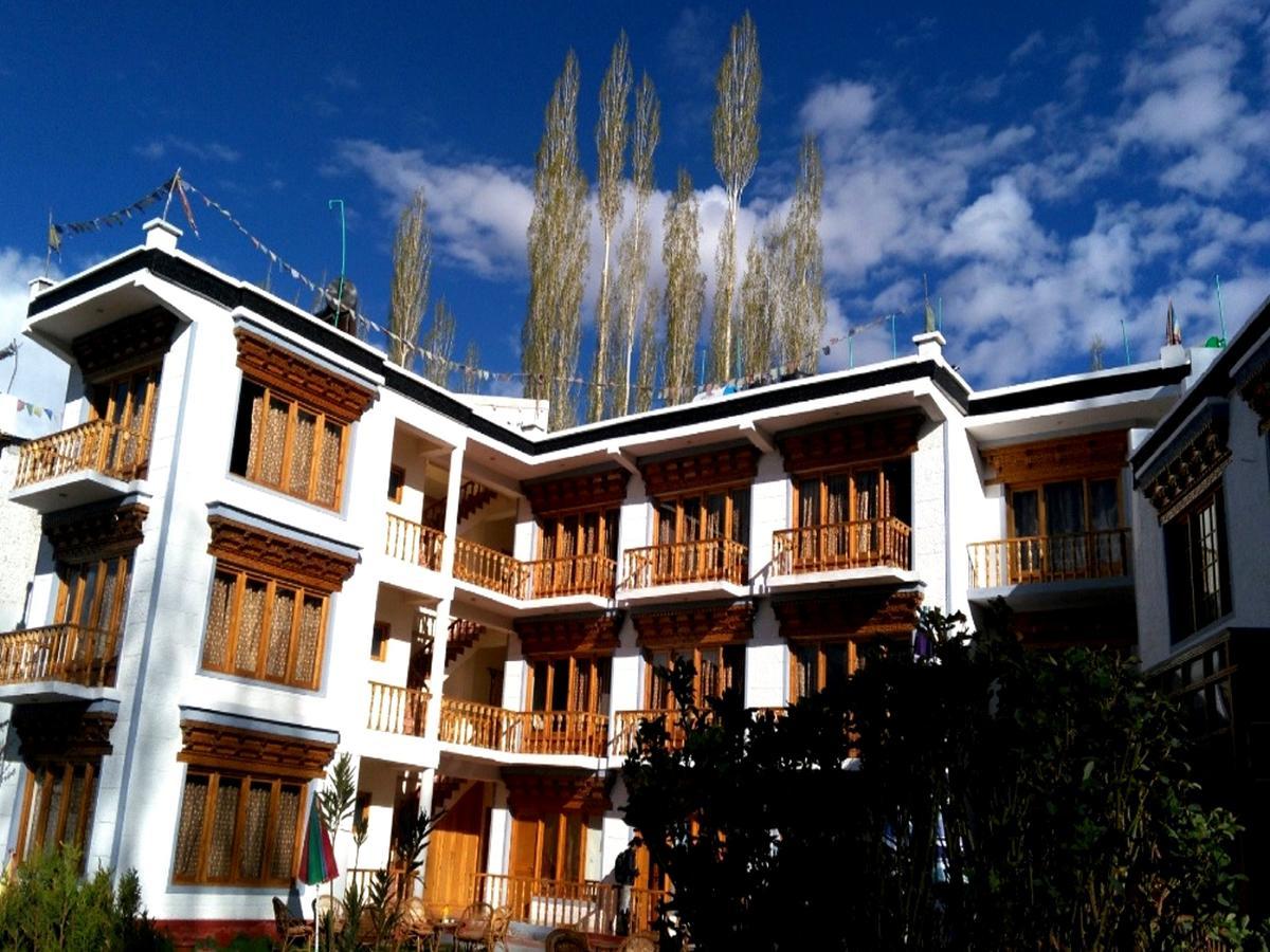 Kidar Hotel Leh Bagian luar foto