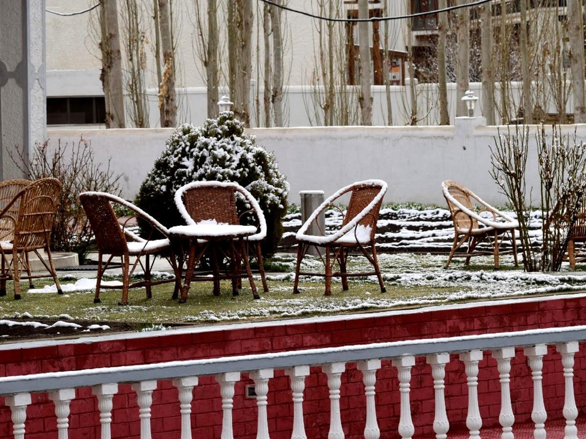 Kidar Hotel Leh Bagian luar foto